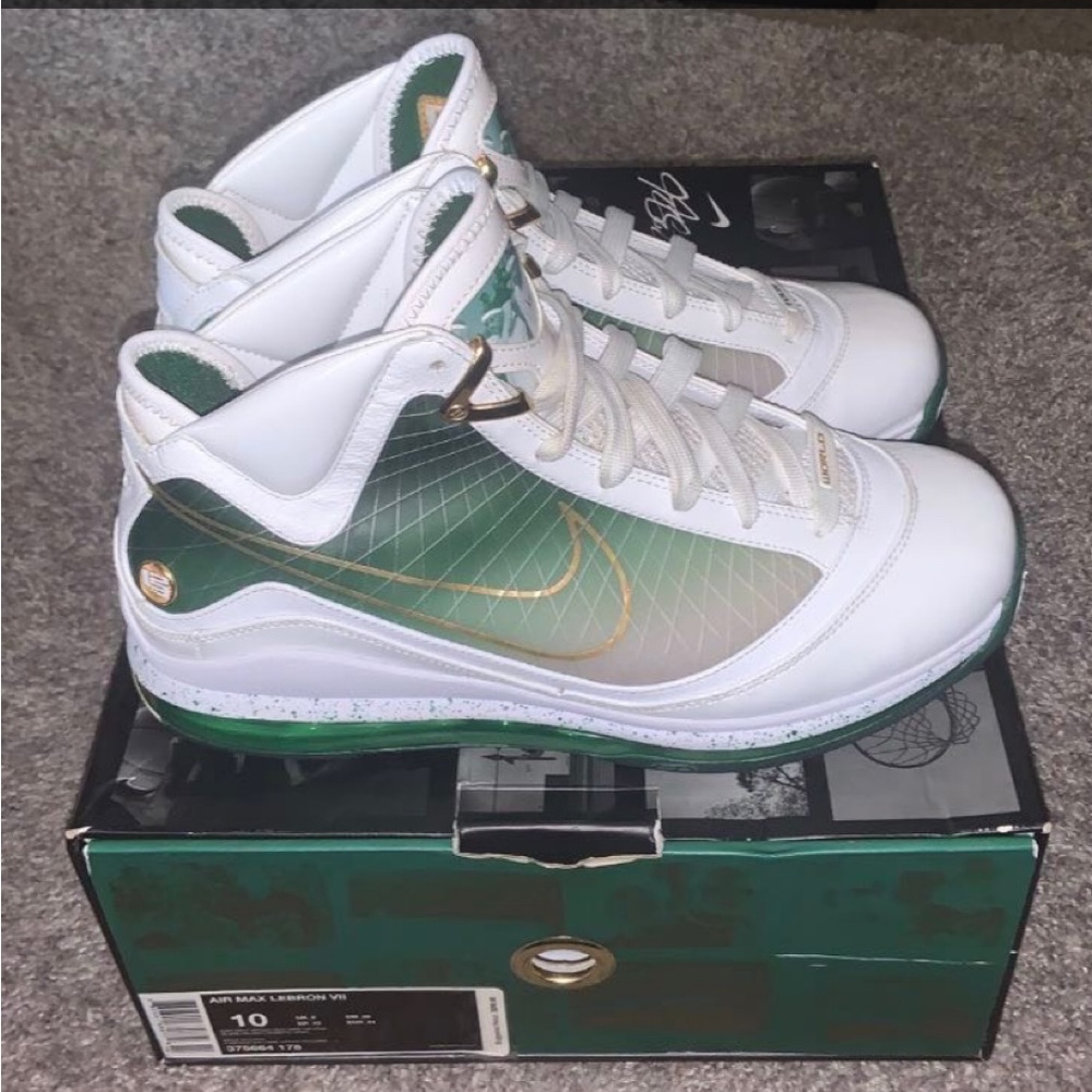 Nike LeBron 7 MTAG Chicago